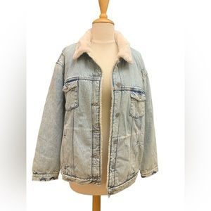 NWT Banana Republic Sherpa Faux Fur Collar Distressed Denim Jacket